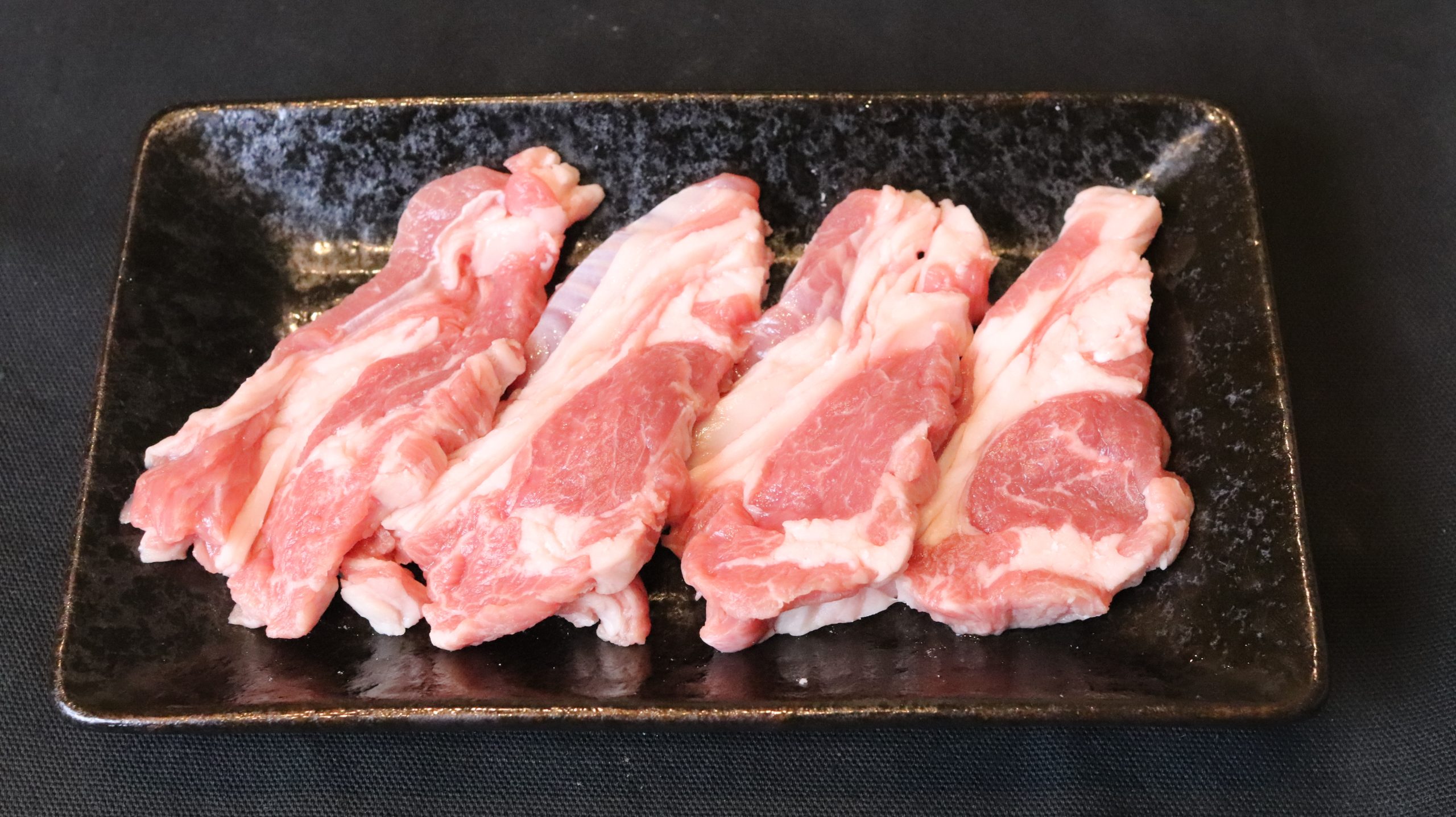 ラム肩ロース（冷蔵）